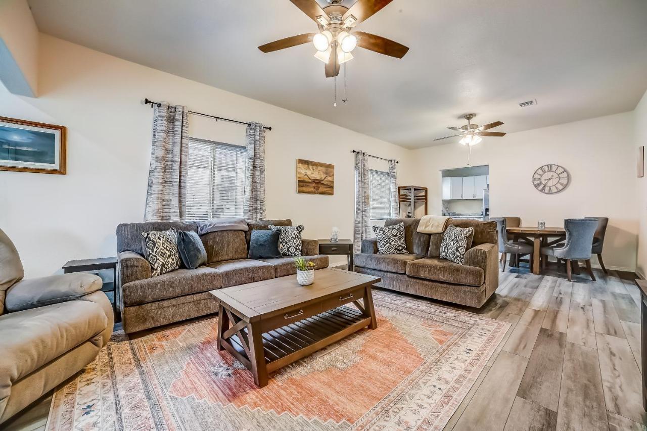 Midtown Modern Farmhouse San Antonio Buitenkant foto